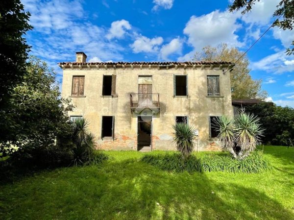 casa indipendente in vendita a Selvazzano Dentro in zona Tencarola
