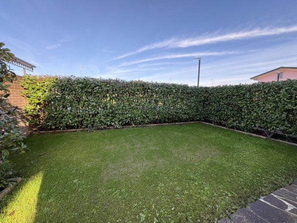 casa indipendente in vendita a Selvazzano Dentro in zona Tencarola