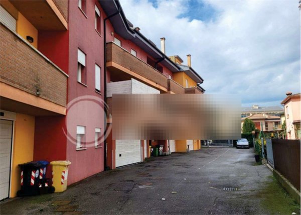 casa indipendente in vendita a Selvazzano Dentro in zona Tencarola