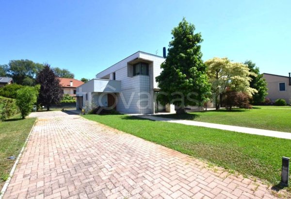 casa indipendente in vendita a Selvazzano Dentro in zona Caselle