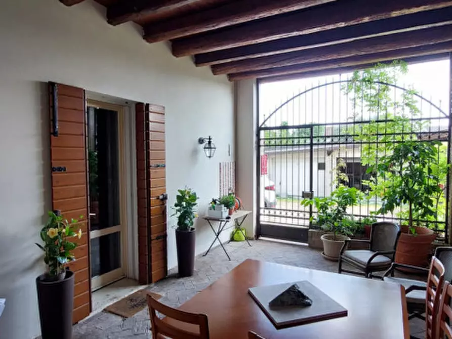 casa indipendente in vendita a Selvazzano Dentro in zona Tencarola