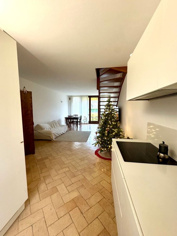 appartamento in vendita a Selvazzano Dentro in zona Montecchia