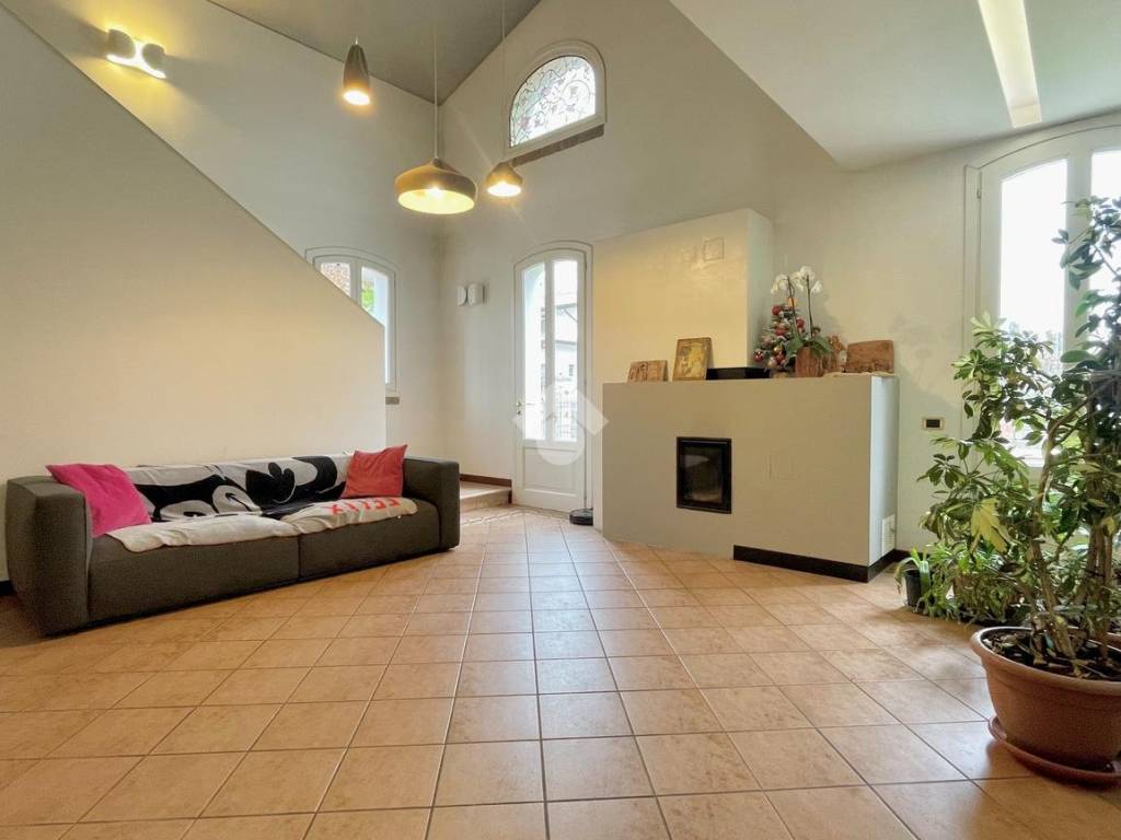 casa indipendente in vendita a Selvazzano Dentro in zona Caselle