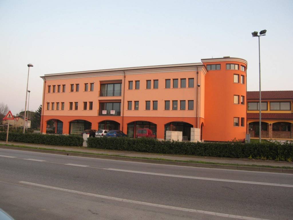 ufficio in vendita a Selvazzano Dentro