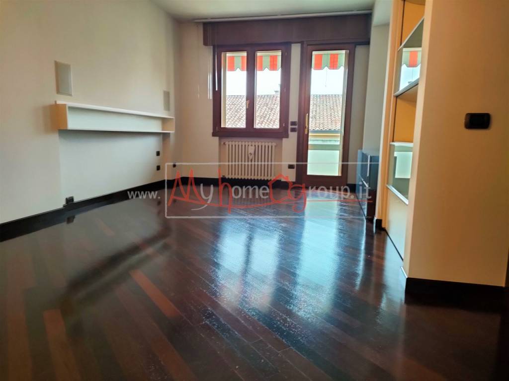 attico in vendita a Selvazzano Dentro in zona Tencarola