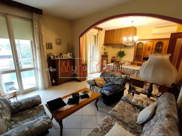 appartamento in vendita a Selvazzano Dentro in zona Tencarola