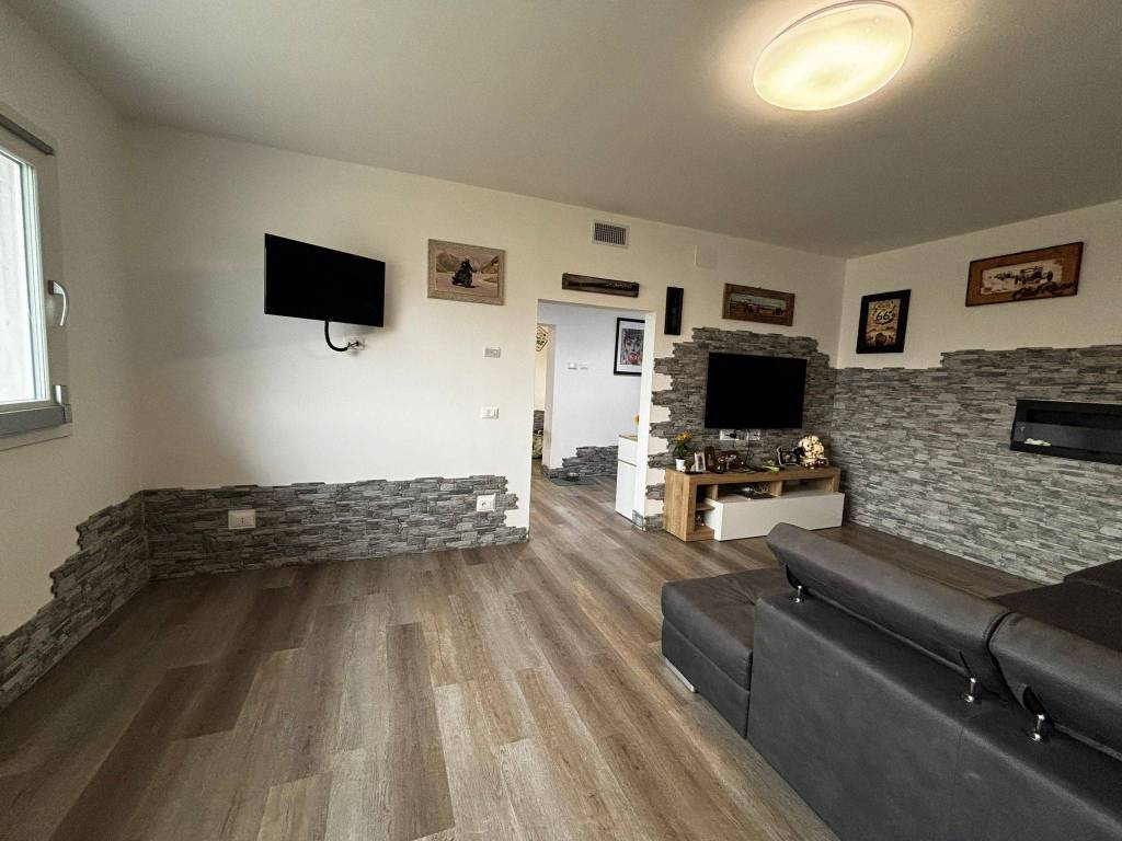 casa indipendente in vendita a Selvazzano Dentro in zona San Domenico