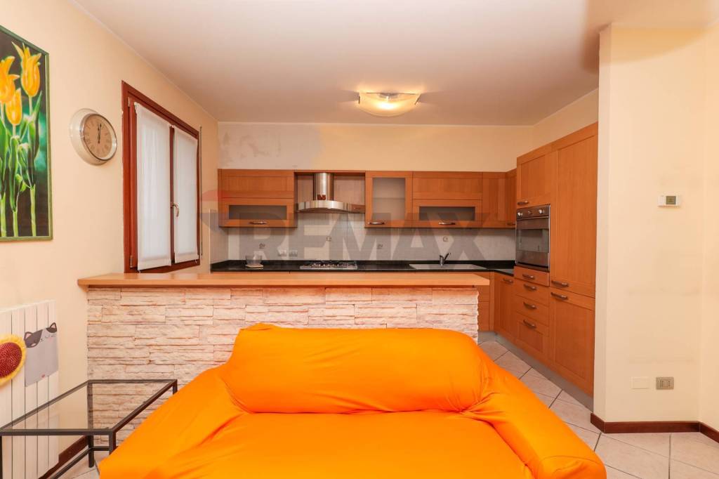 appartamento in vendita a Selvazzano Dentro in zona Tencarola