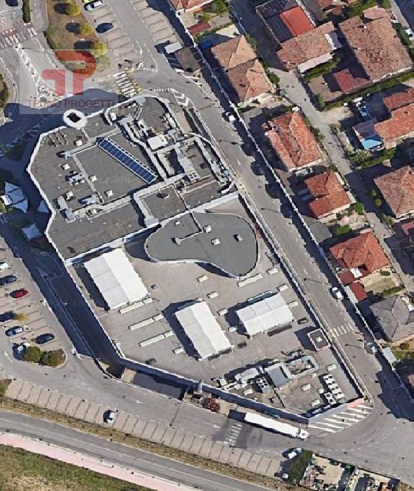 negozio in vendita a Selvazzano Dentro in zona Tencarola