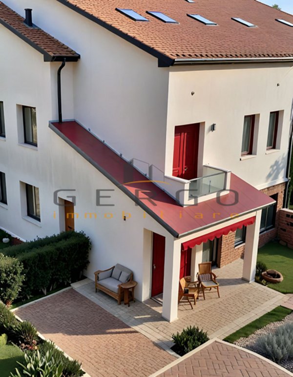 casa indipendente in vendita a Selvazzano Dentro in zona Tencarola