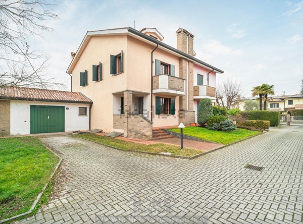 casa indipendente in vendita a Selvazzano Dentro