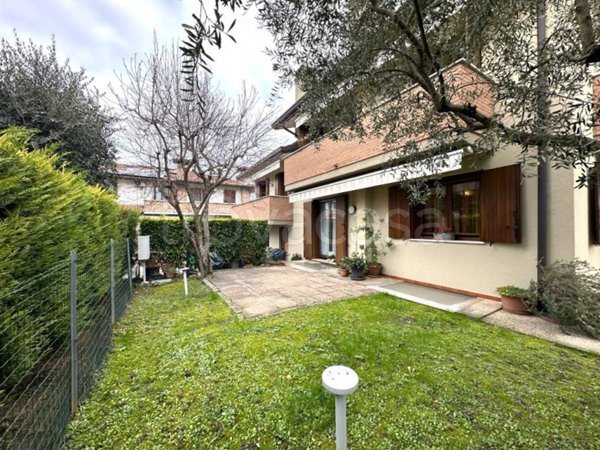 casa indipendente in vendita a Selvazzano Dentro