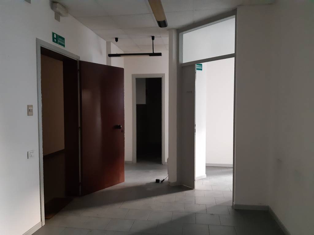 ufficio in vendita a Selvazzano Dentro in zona Caselle