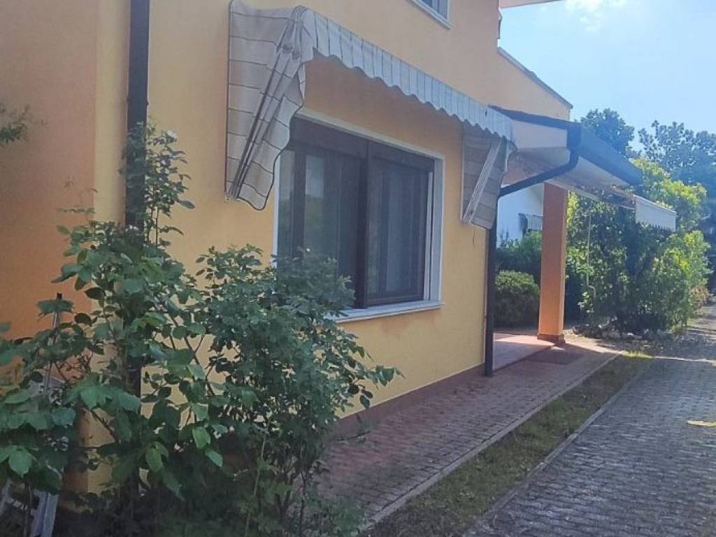 casa indipendente in vendita a Selvazzano Dentro in zona Caselle