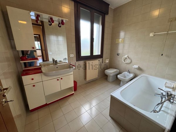 casa indipendente in vendita a Selvazzano Dentro in zona Caselle