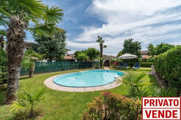 casa indipendente in vendita a Selvazzano Dentro in zona Caselle