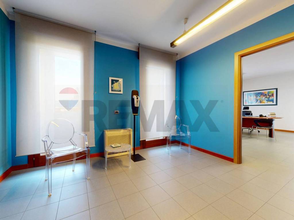 ufficio in vendita a Selvazzano Dentro in zona Tencarola