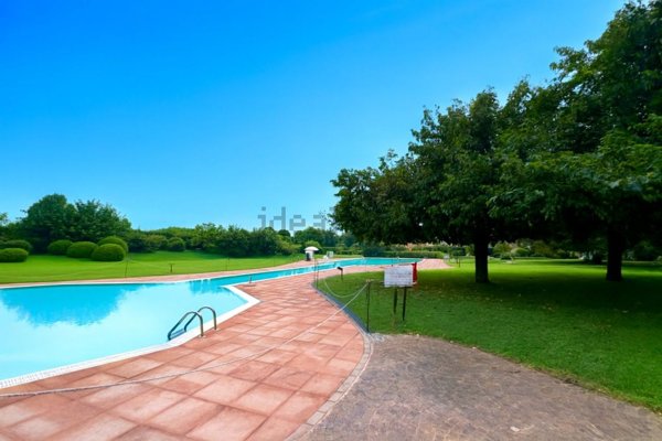 casa indipendente in vendita a Selvazzano Dentro in zona Montecchia