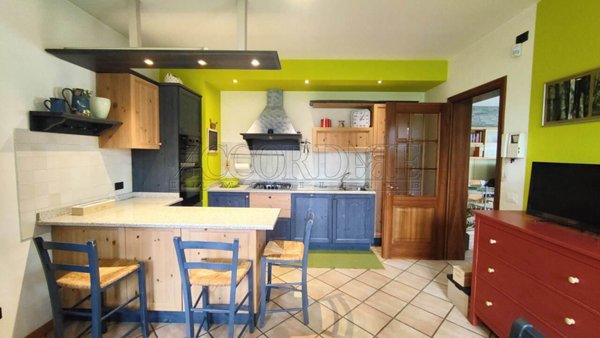 casa indipendente in vendita a Selvazzano Dentro in zona Caselle