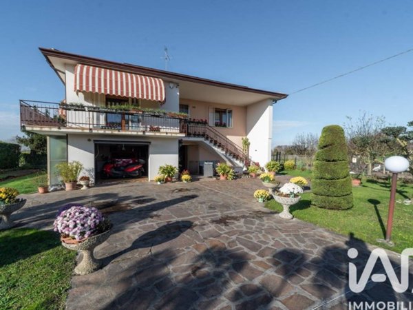 casa indipendente in vendita a Selvazzano Dentro in zona Caselle