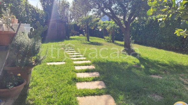 casa indipendente in vendita a Selvazzano Dentro in zona Tencarola