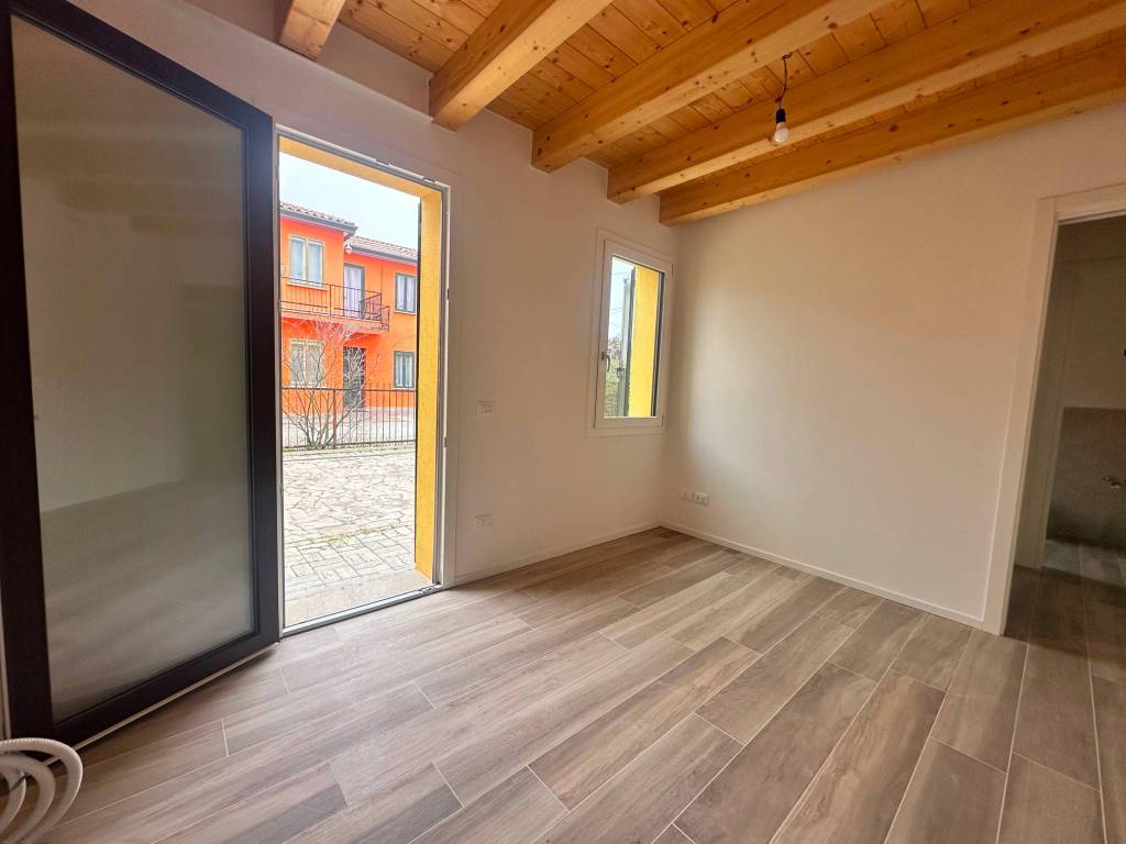 casa indipendente in vendita a Selvazzano Dentro in zona Tencarola