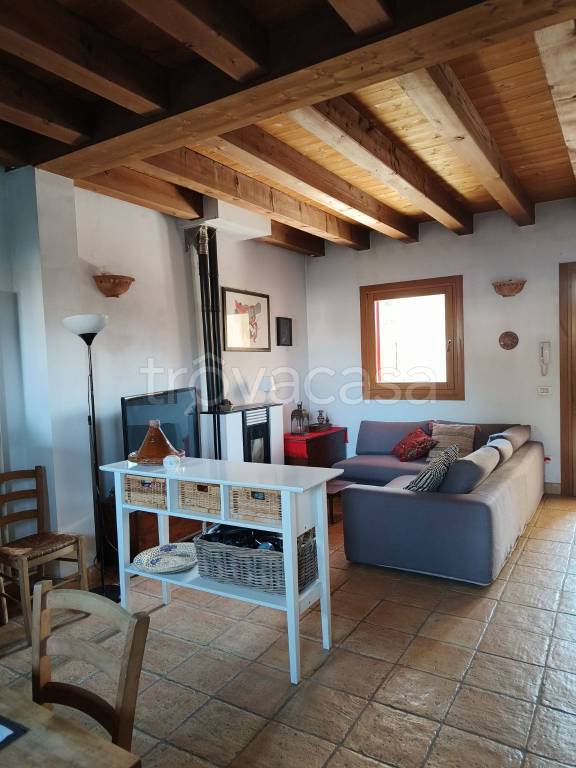 casa indipendente in vendita a Selvazzano Dentro in zona Caselle