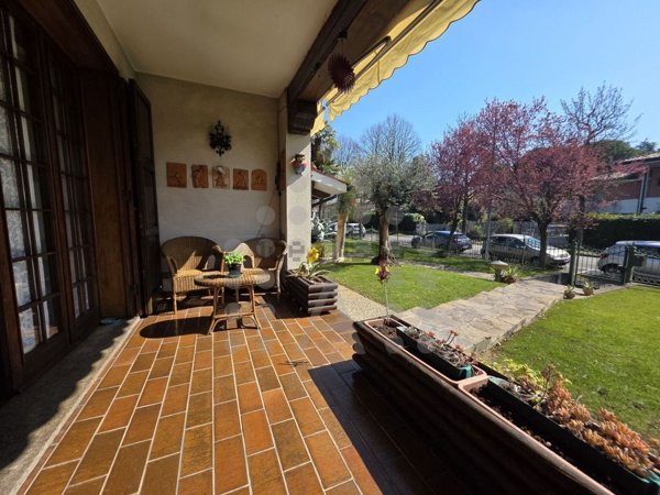 casa indipendente in vendita a Selvazzano Dentro in zona Tencarola