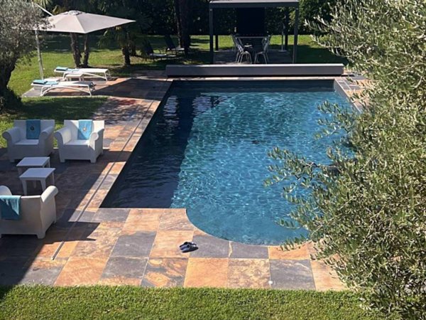casa indipendente in vendita a Selvazzano Dentro in zona Montecchia