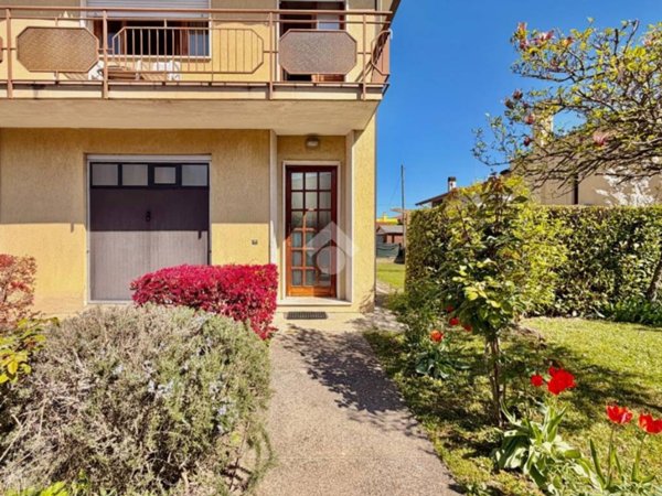 appartamento in vendita a Selvazzano Dentro in zona Caselle