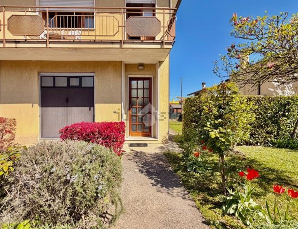 appartamento in vendita a Selvazzano Dentro in zona Caselle