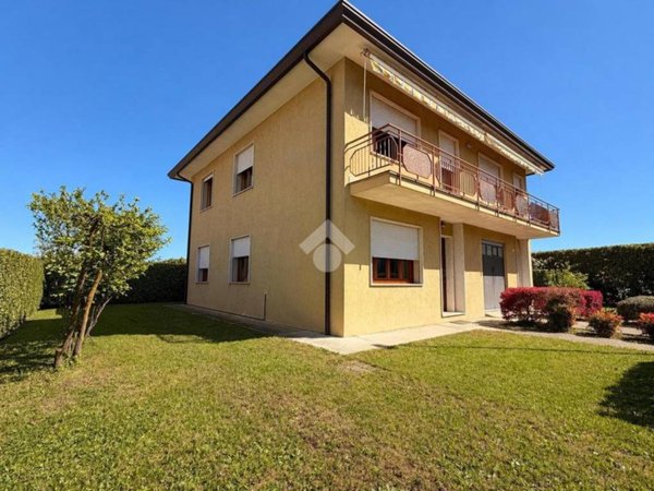 casa indipendente in vendita a Selvazzano Dentro in zona Caselle