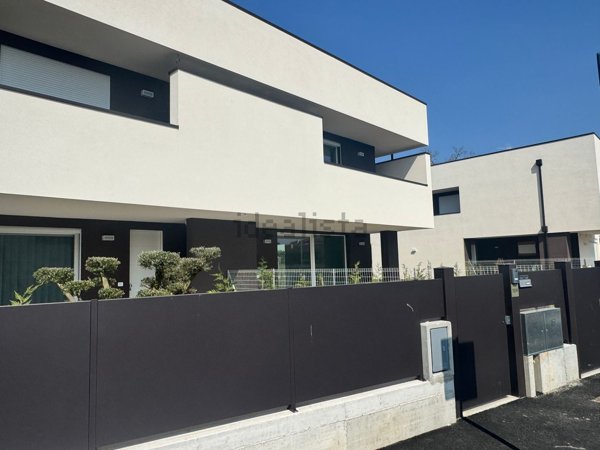 casa indipendente in vendita a Selvazzano Dentro in zona San Domenico