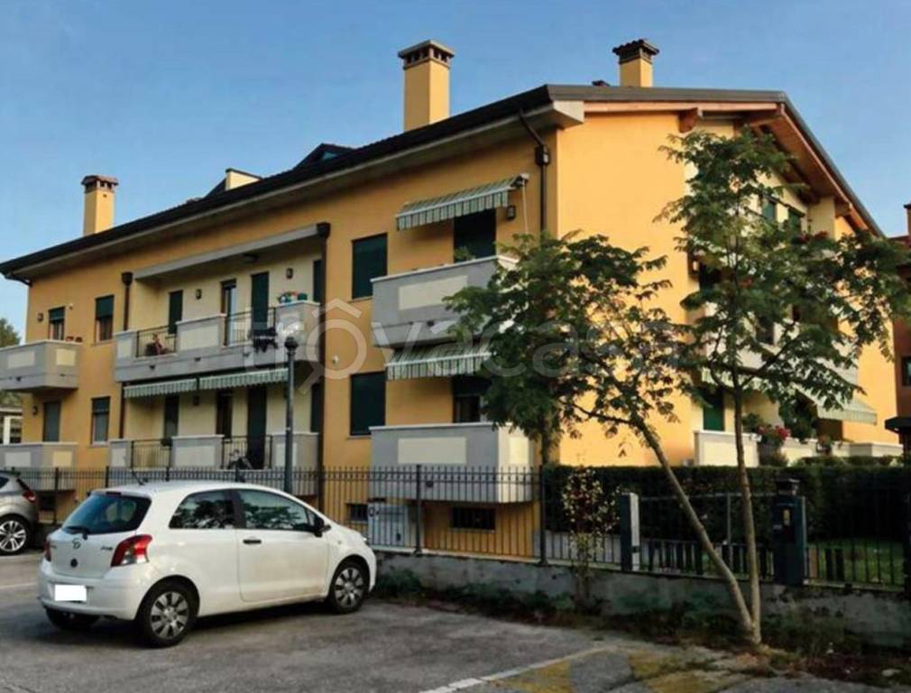 appartamento in vendita a Selvazzano Dentro in zona Caselle