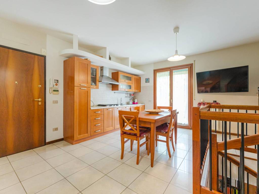 appartamento in vendita a Selvazzano Dentro in zona Tencarola