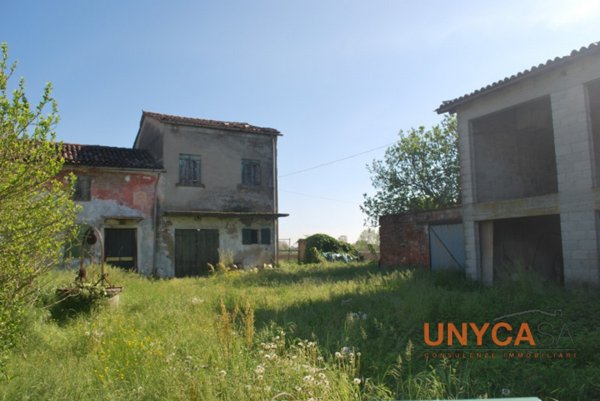 casale in vendita a Selvazzano Dentro