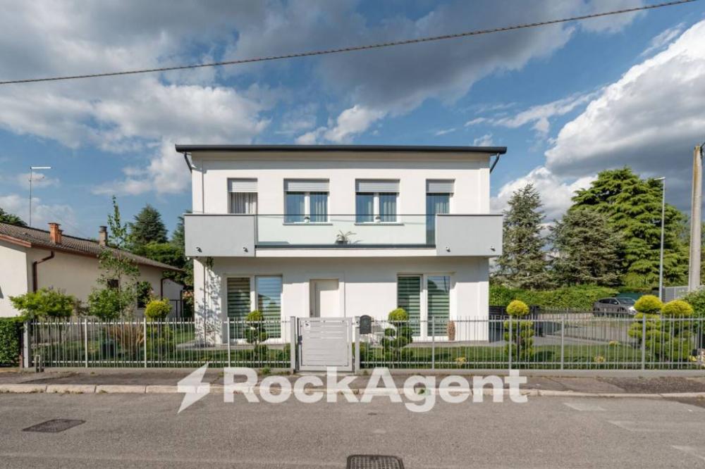casa indipendente in vendita a Selvazzano Dentro