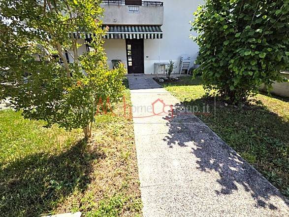 casa indipendente in vendita a Selvazzano Dentro in zona Tencarola