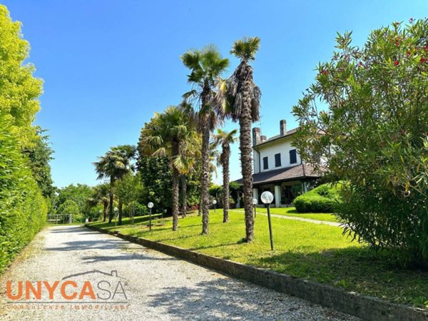 casa indipendente in vendita a Selvazzano Dentro in zona Caselle