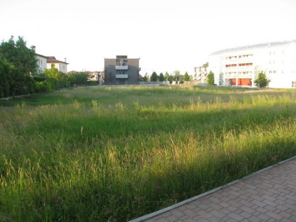 terreno in vendita a Selvazzano Dentro