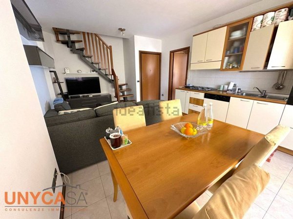appartamento in vendita a Selvazzano Dentro in zona San Domenico