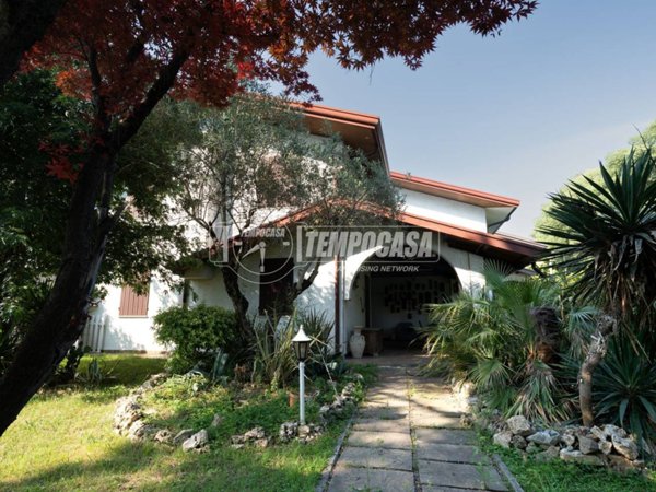 appartamento in vendita a Selvazzano Dentro in zona San Domenico
