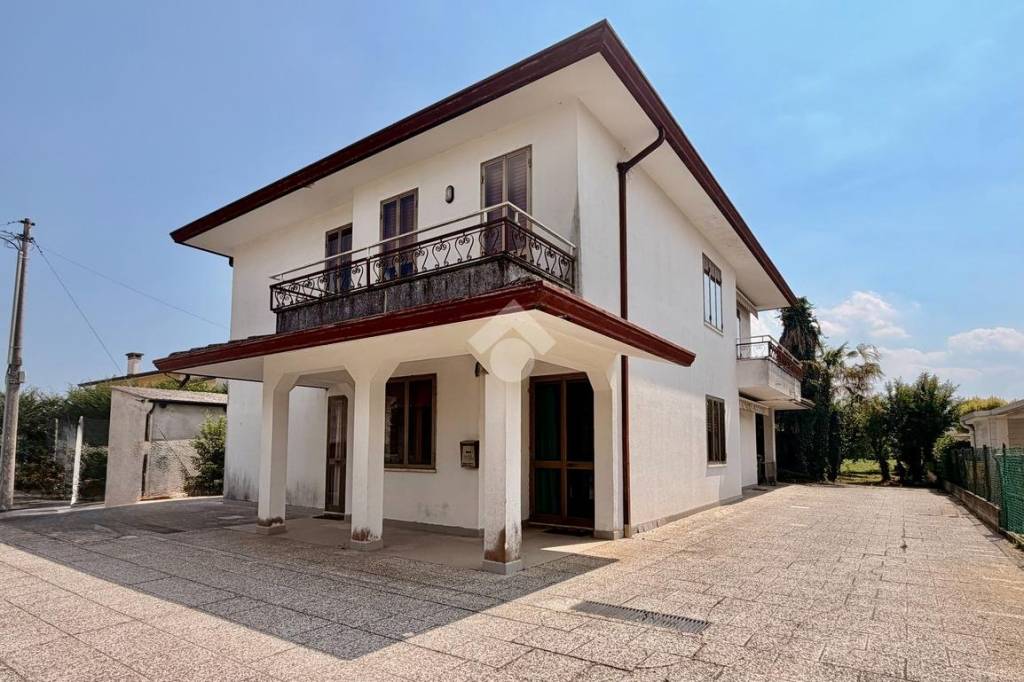 casa indipendente in vendita a Selvazzano Dentro