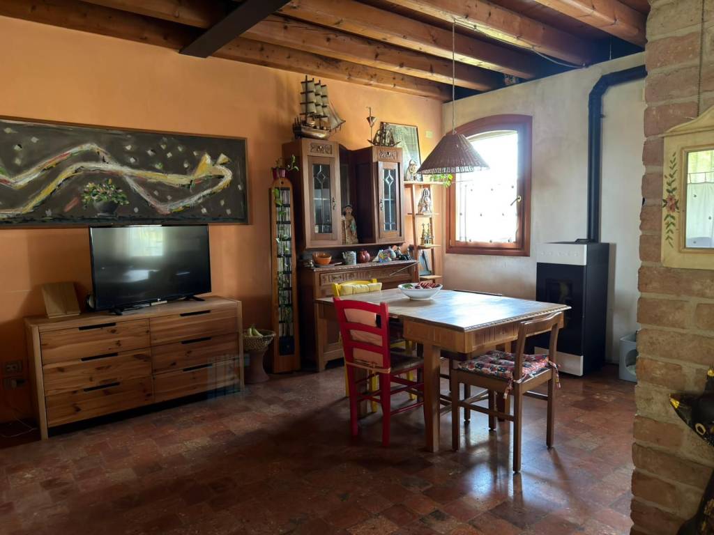 casa indipendente in vendita a Selvazzano Dentro in zona Caselle