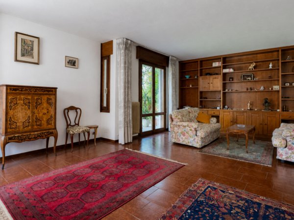 casa indipendente in vendita a Selvazzano Dentro in zona Caselle