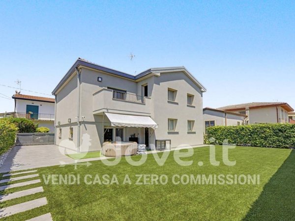 casa indipendente in vendita a Selvazzano Dentro in zona San Domenico