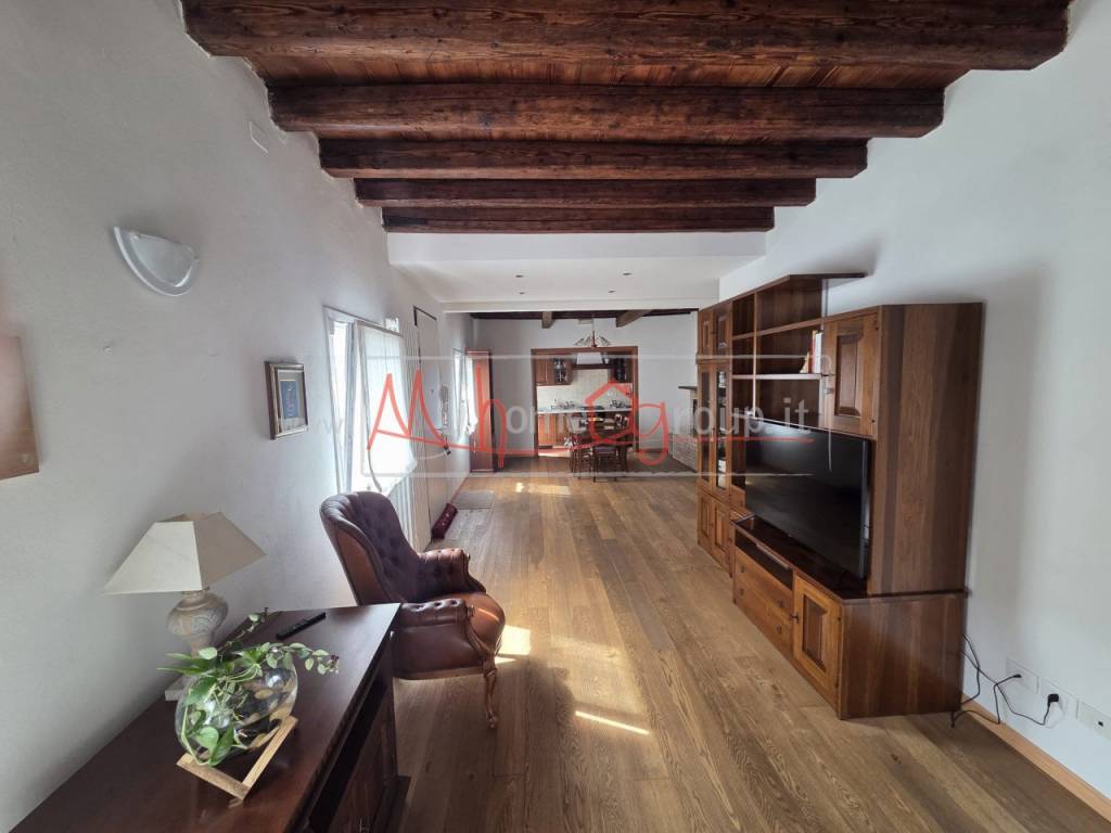 casa indipendente in vendita a Selvazzano Dentro in zona Tencarola