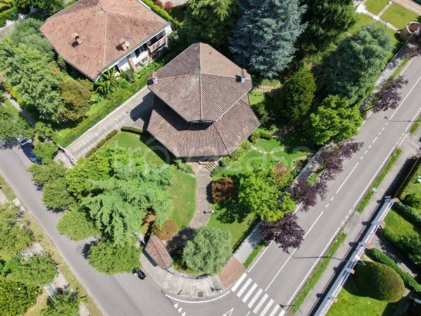 casa indipendente in vendita a Selvazzano Dentro in zona Tencarola