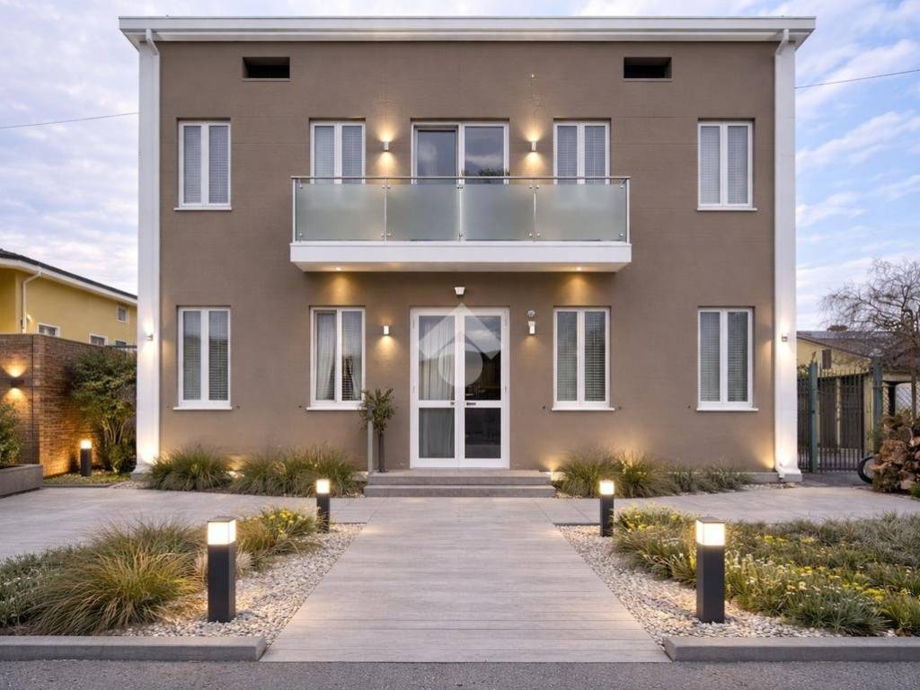 casa indipendente in vendita a Selvazzano Dentro in zona Tencarola