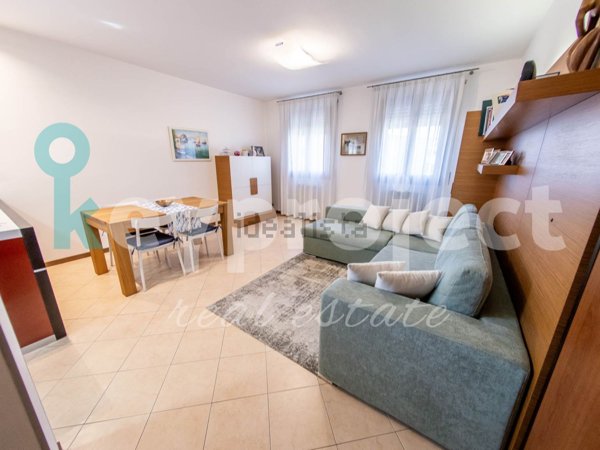 appartamento in vendita a Selvazzano Dentro in zona Tencarola